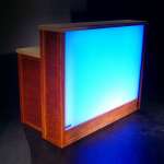 Cocktailbar mit LED-Beleuchtung